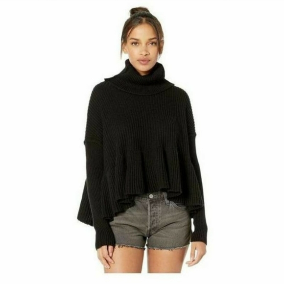Beautiful, slightly cropped free people sweater. NWT - Picture 5 of 5